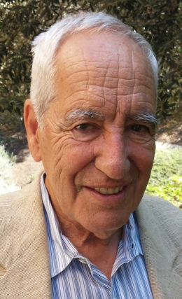 UCSB's Victor Fuentes publishes biography of Cesar Chavez in Spanish